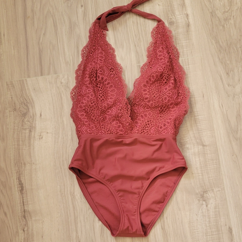 Xhilaration One Piece Bathing Suit
